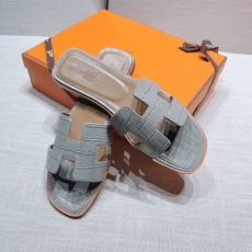 Hermes Slippers